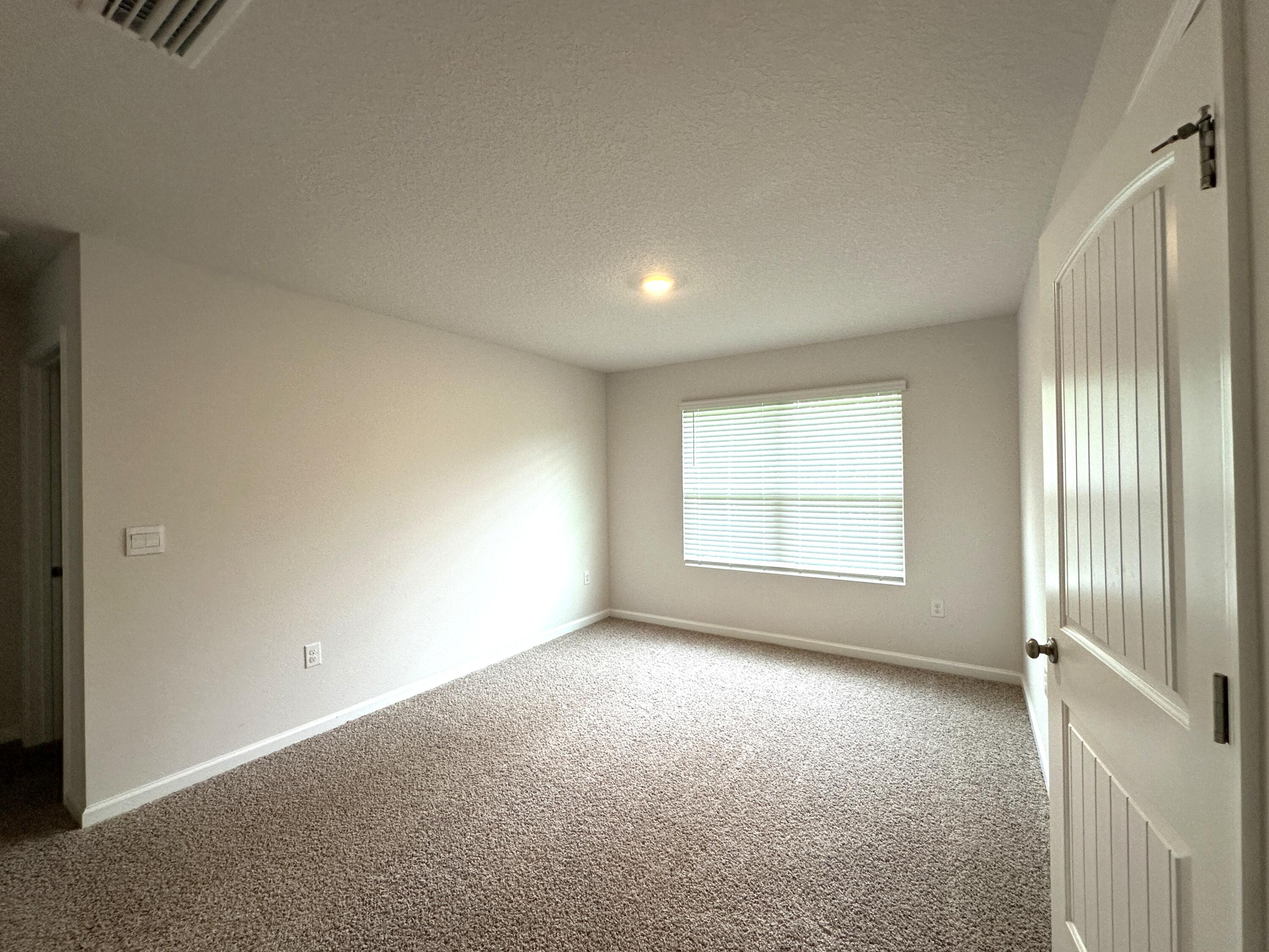 LAKERIDGE EST - Residential Lease