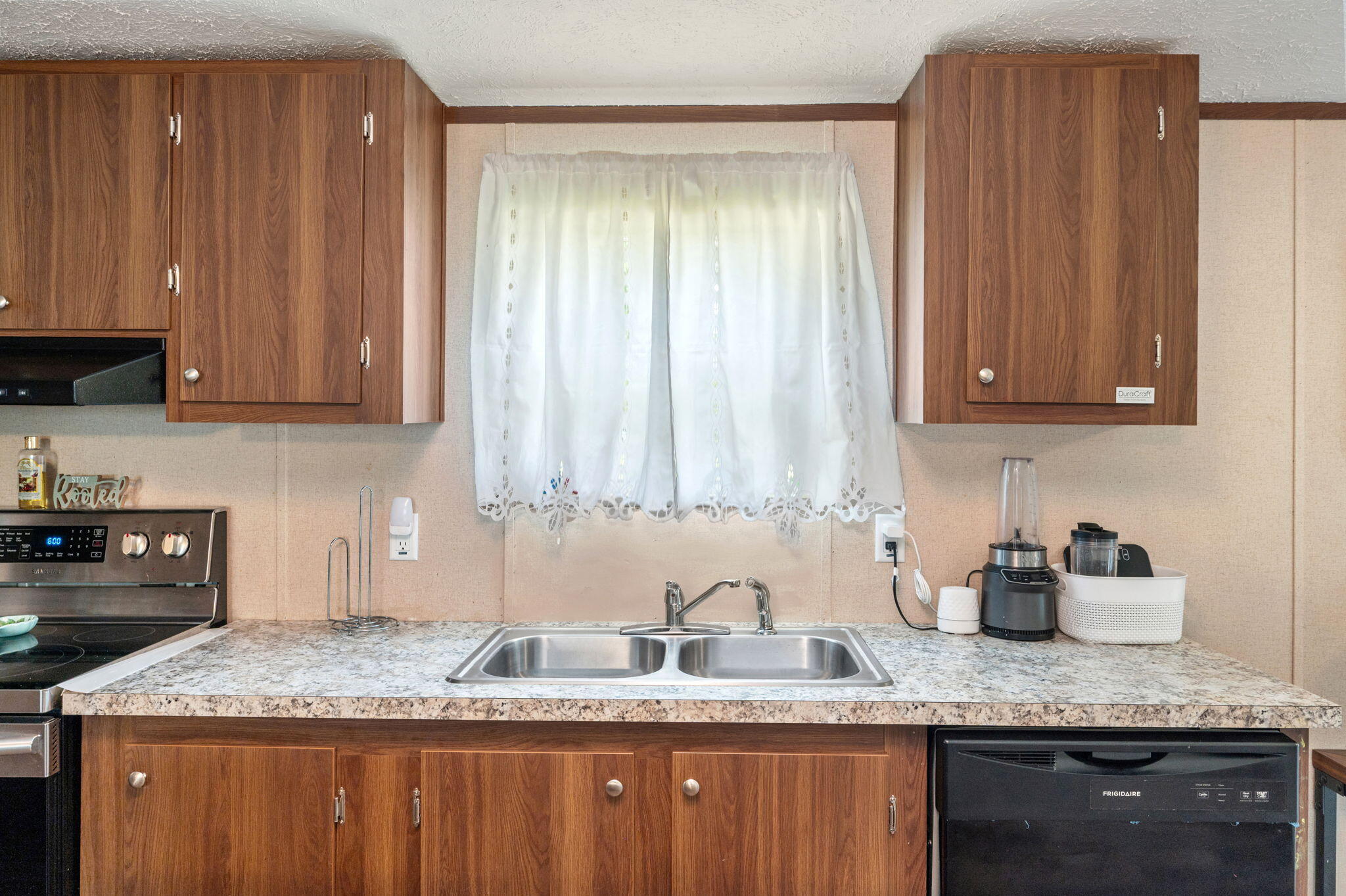 OAKWOOD HILLS UNIT 3 - Residential
