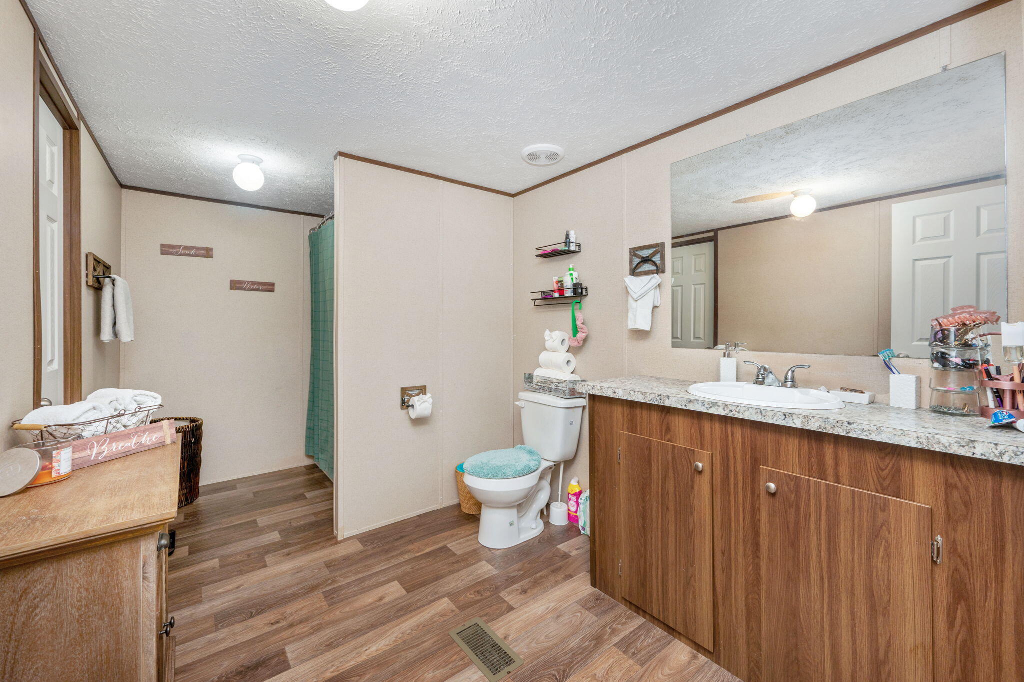 OAKWOOD HILLS UNIT 3 - Residential