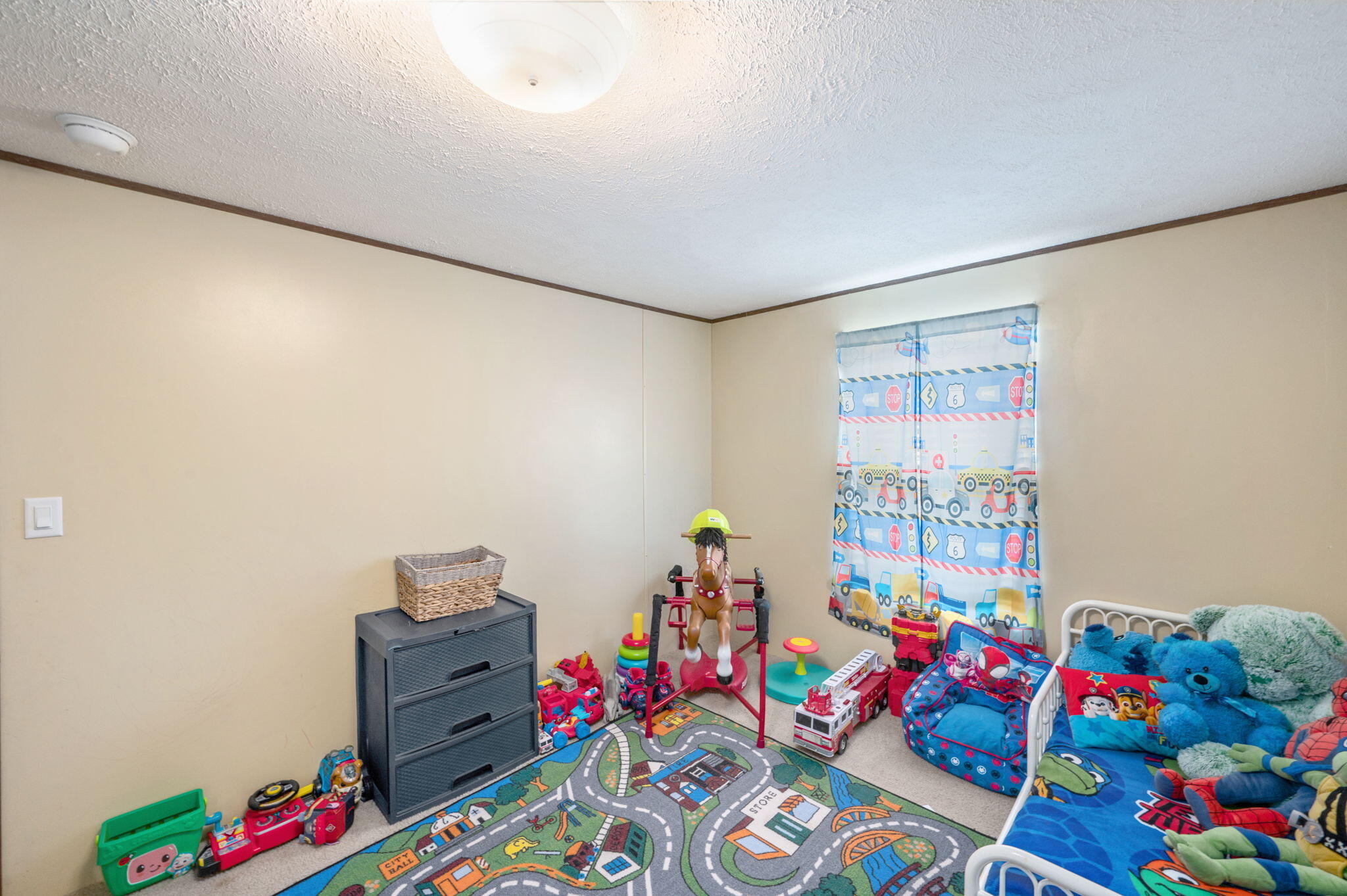 OAKWOOD HILLS UNIT 3 - Residential