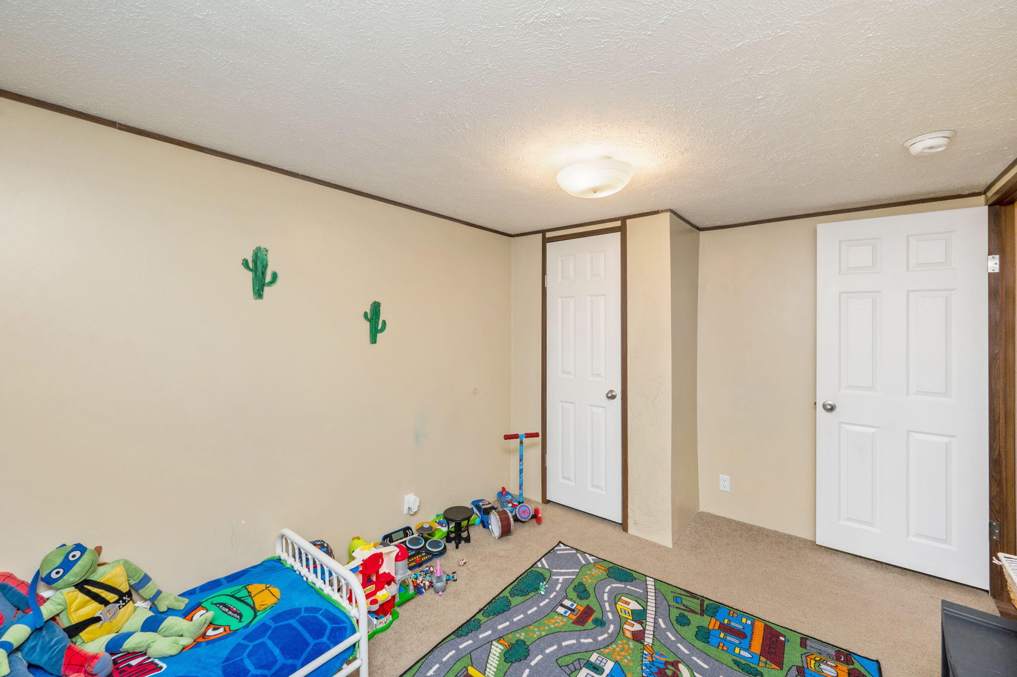 OAKWOOD HILLS UNIT 3 - Residential
