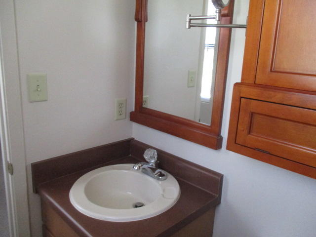 PORT DIXIE - Residential Lease