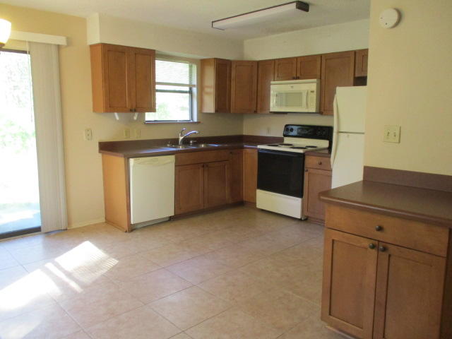 PORT DIXIE - Residential Lease