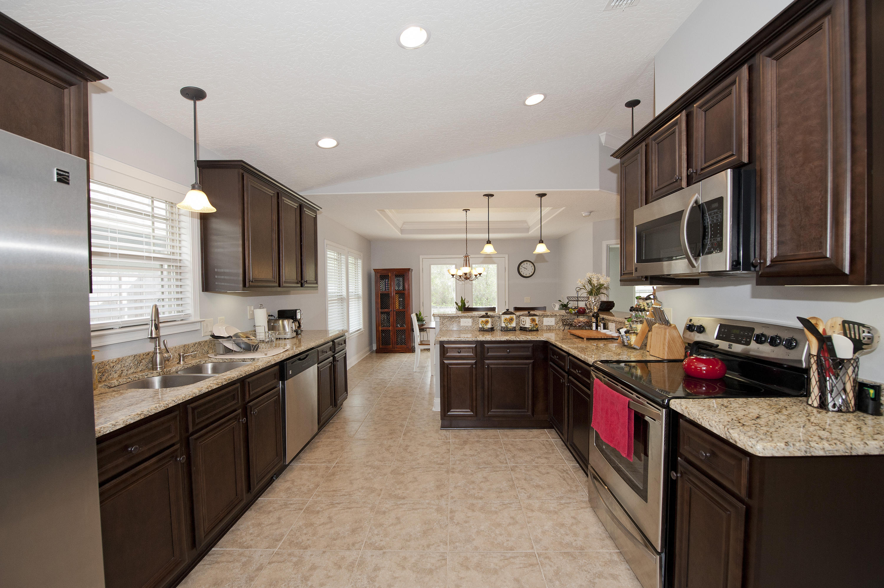 COTTAGES AT EAST RIVER - Residential