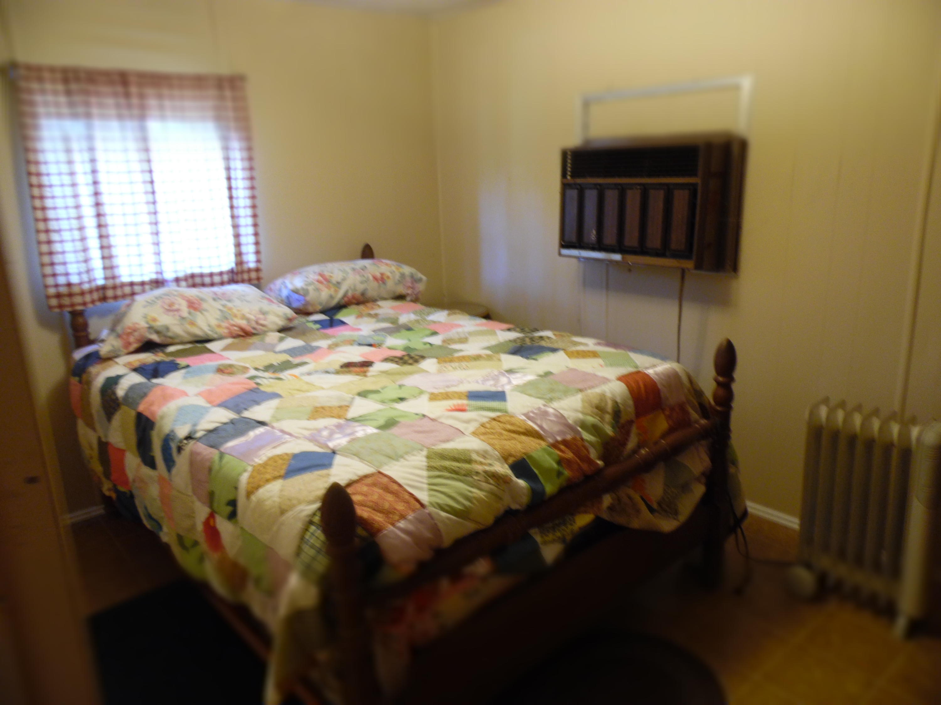 METES & BOUNDS - Land