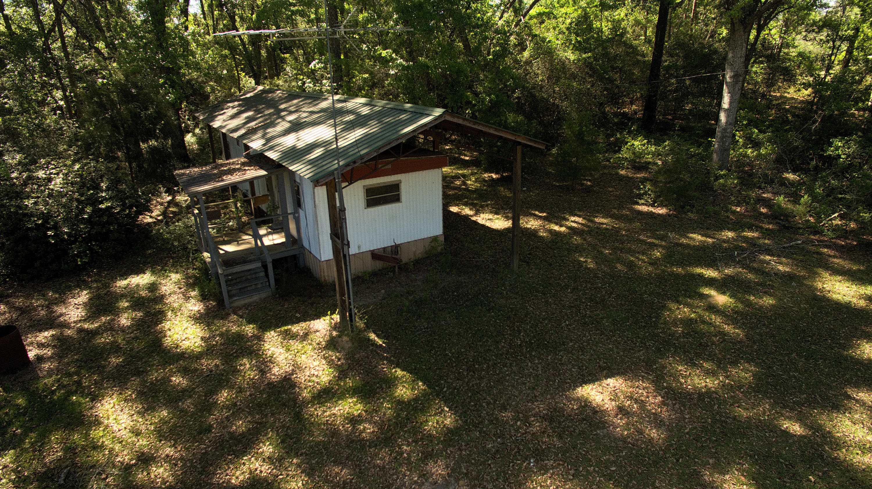 METES & BOUNDS - Land