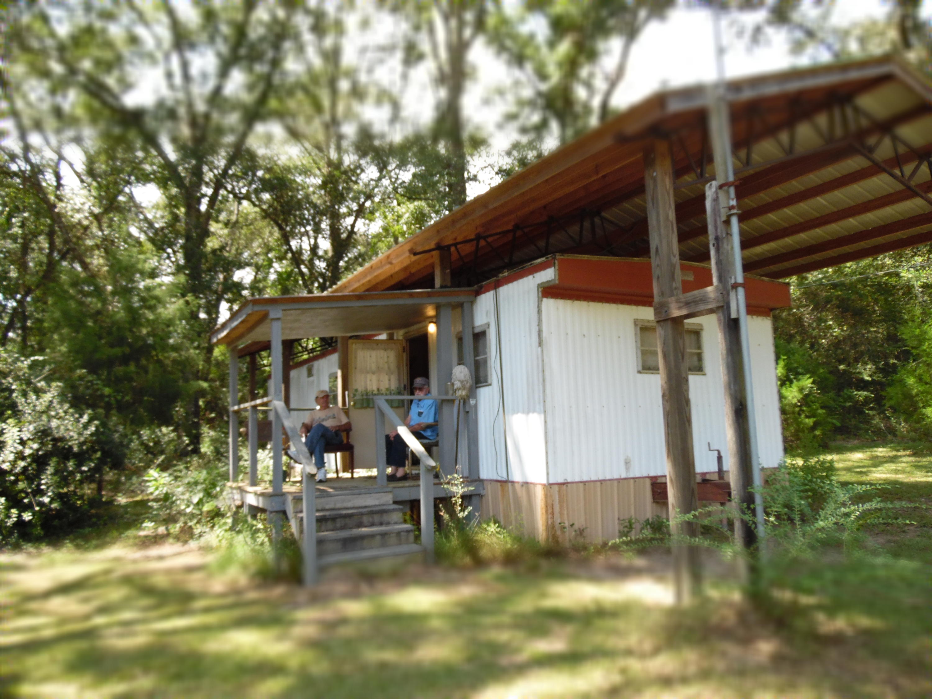 METES & BOUNDS - Land