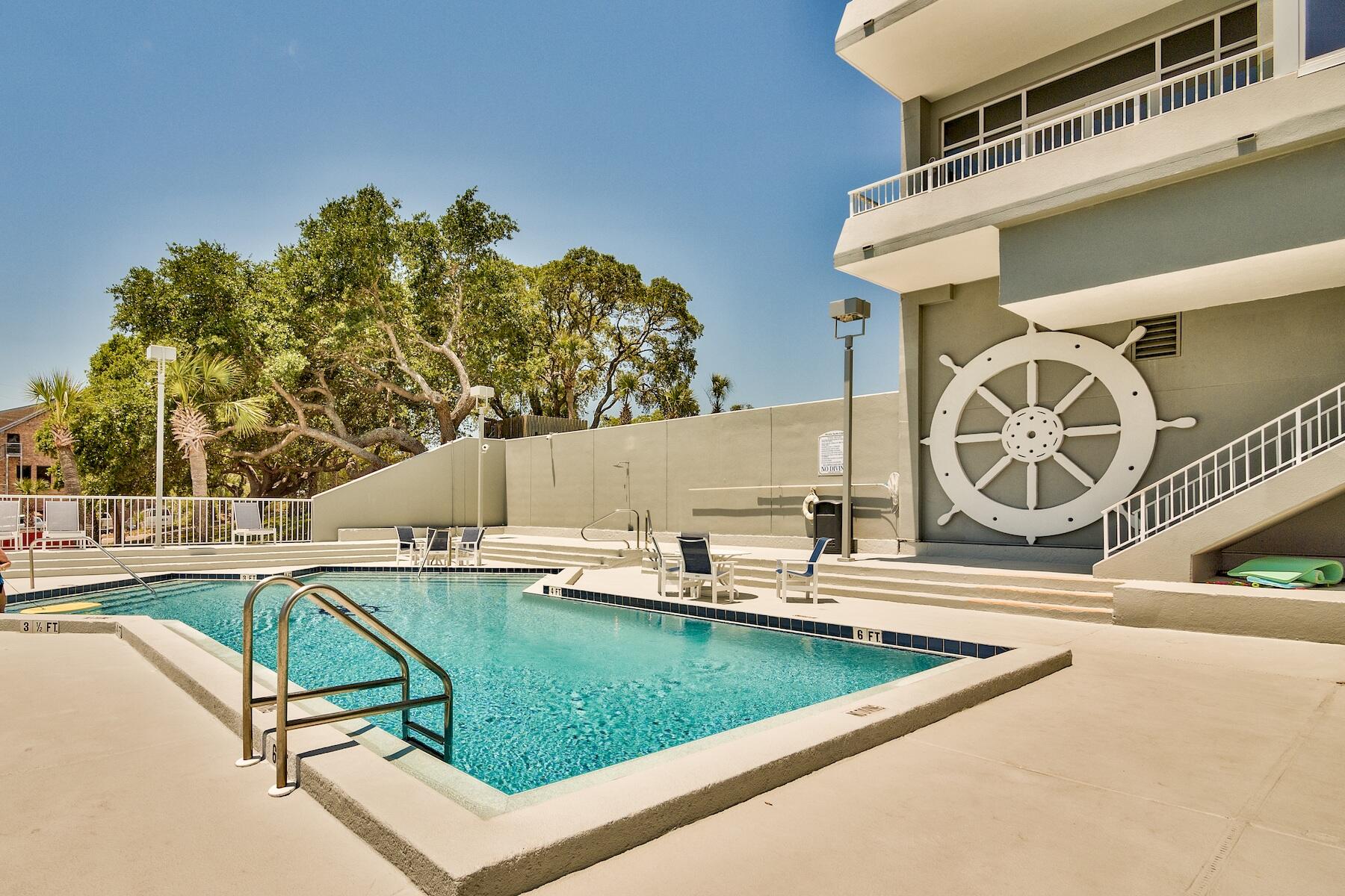 DESTIN YACHT CLUB - Residential