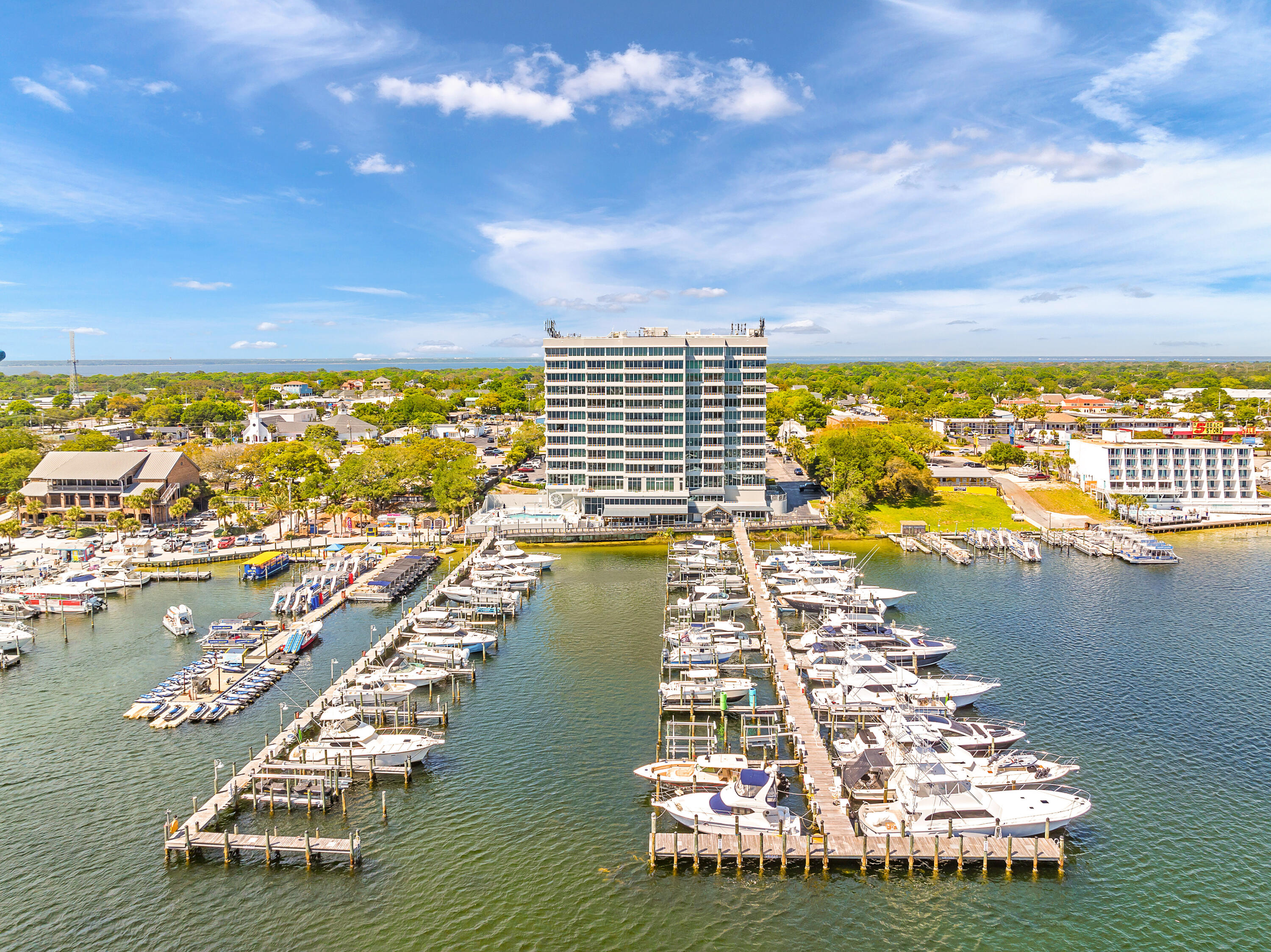 DESTIN YACHT CLUB - Residential