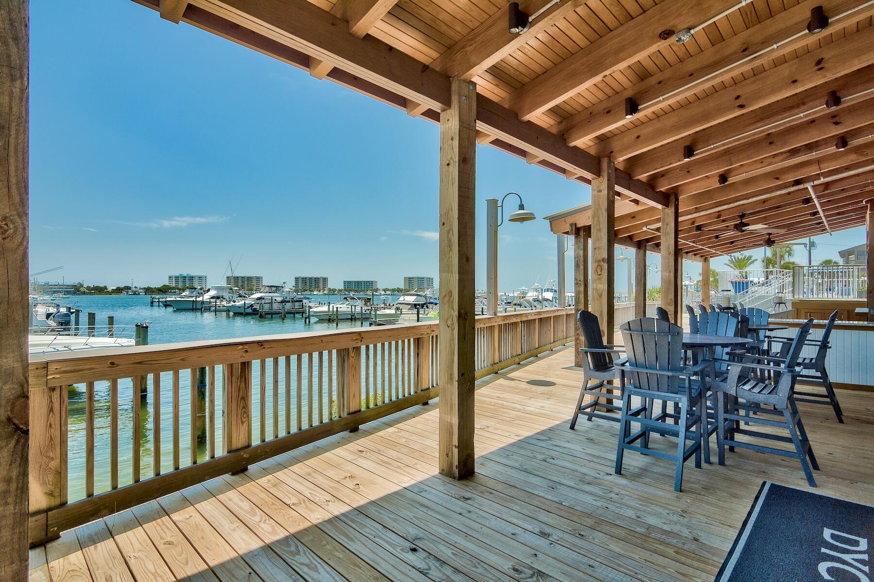 DESTIN YACHT CLUB - Residential