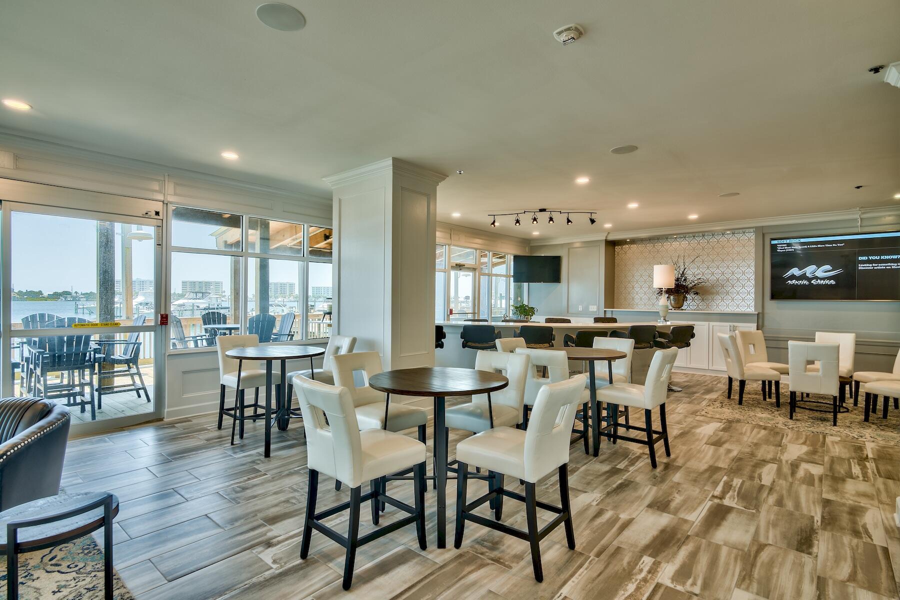 DESTIN YACHT CLUB - Residential