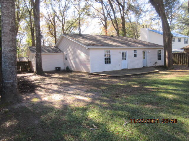 HOLLY HILLS - Residential