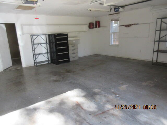 HOLLY HILLS - Residential