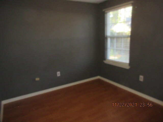 HOLLY HILLS - Residential