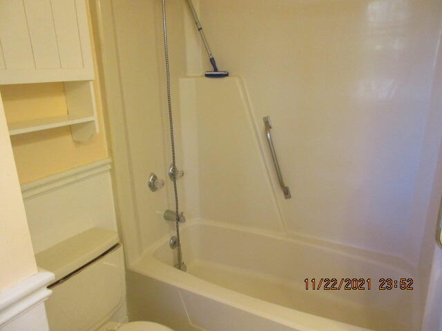 HOLLY HILLS - Residential