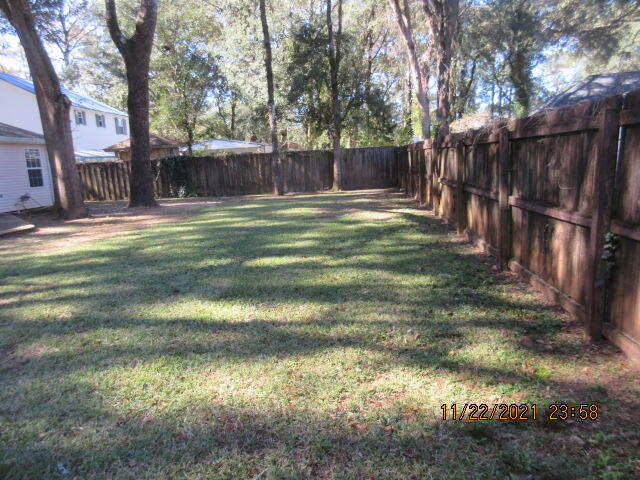 HOLLY HILLS - Residential