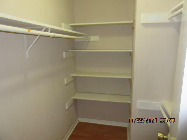 HOLLY HILLS - Residential