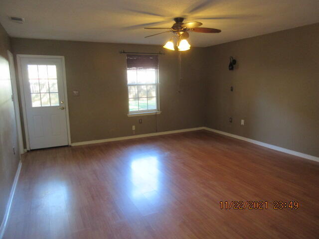 HOLLY HILLS - Residential