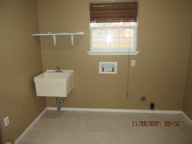 HOLLY HILLS - Residential