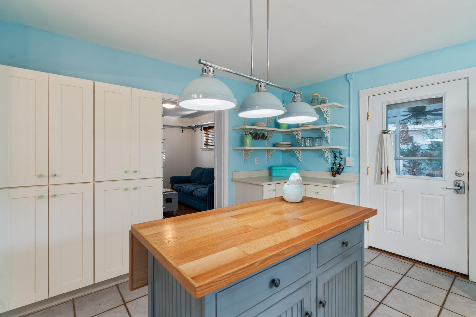 FRANGISTA BEACH 1ST ADDN - Residential