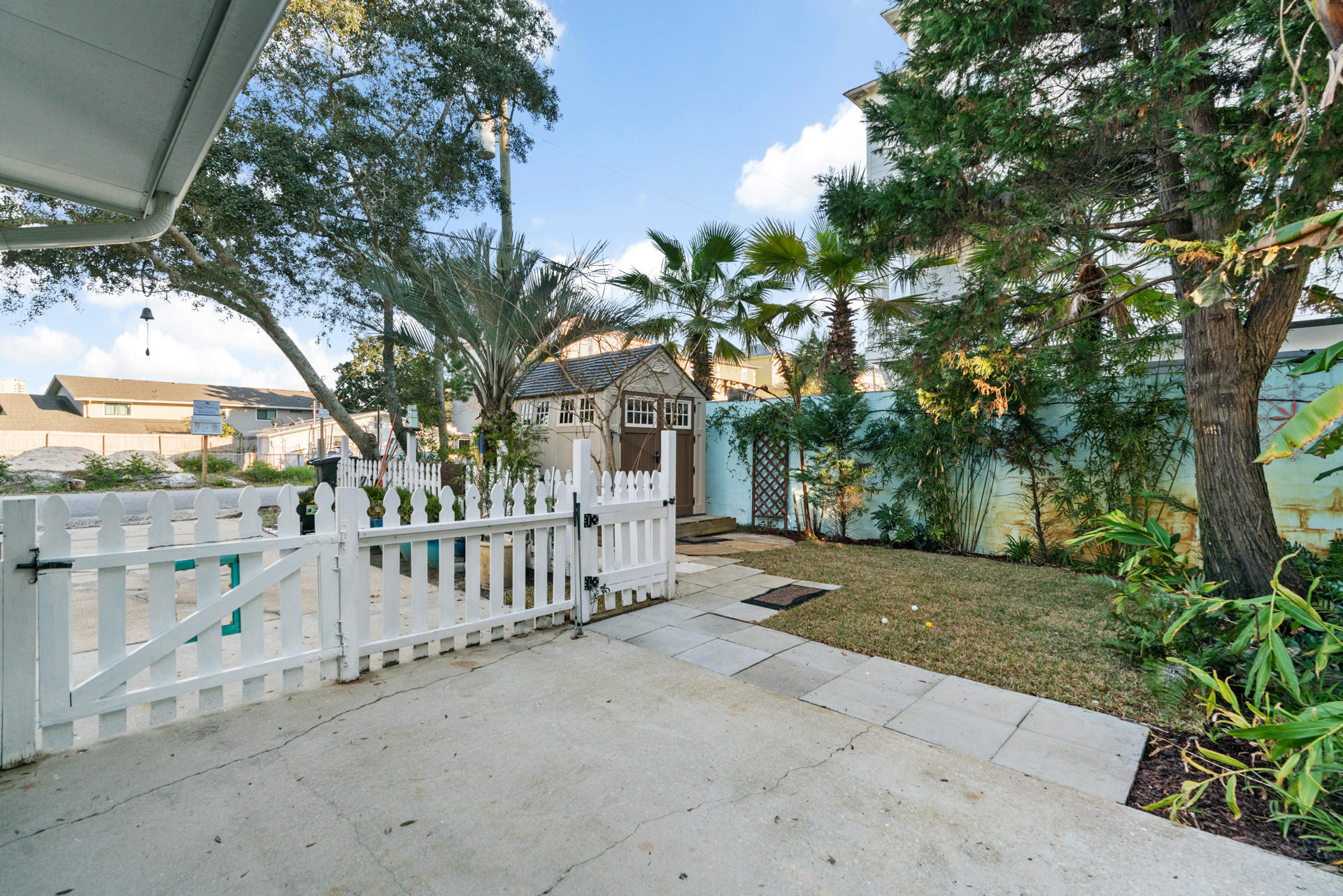 FRANGISTA BEACH 1ST ADDN - Residential