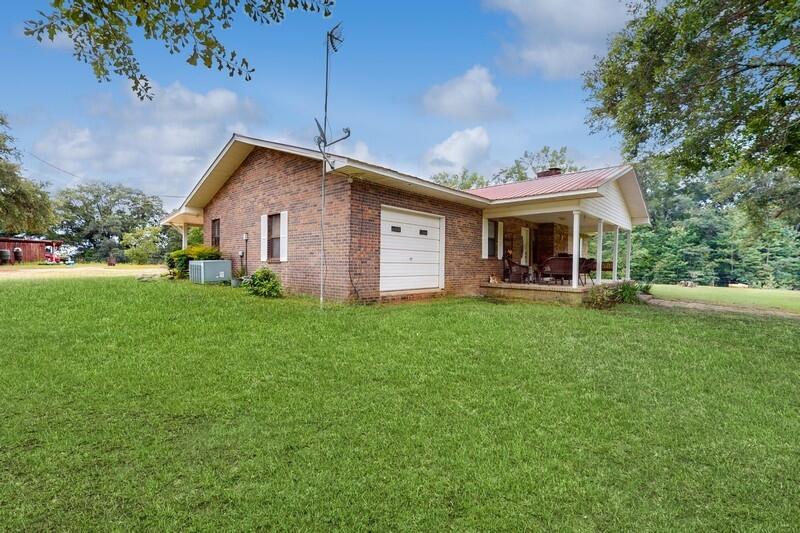 NO RECORDED SUBDIVISION - Residential