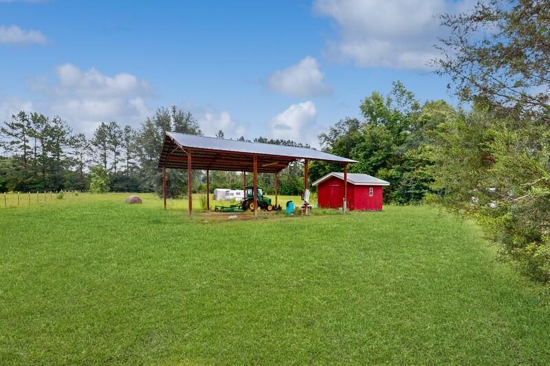 NO RECORDED SUBDIVISION - Residential