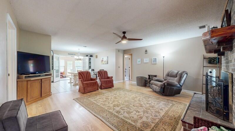 NO RECORDED SUBDIVISION - Residential