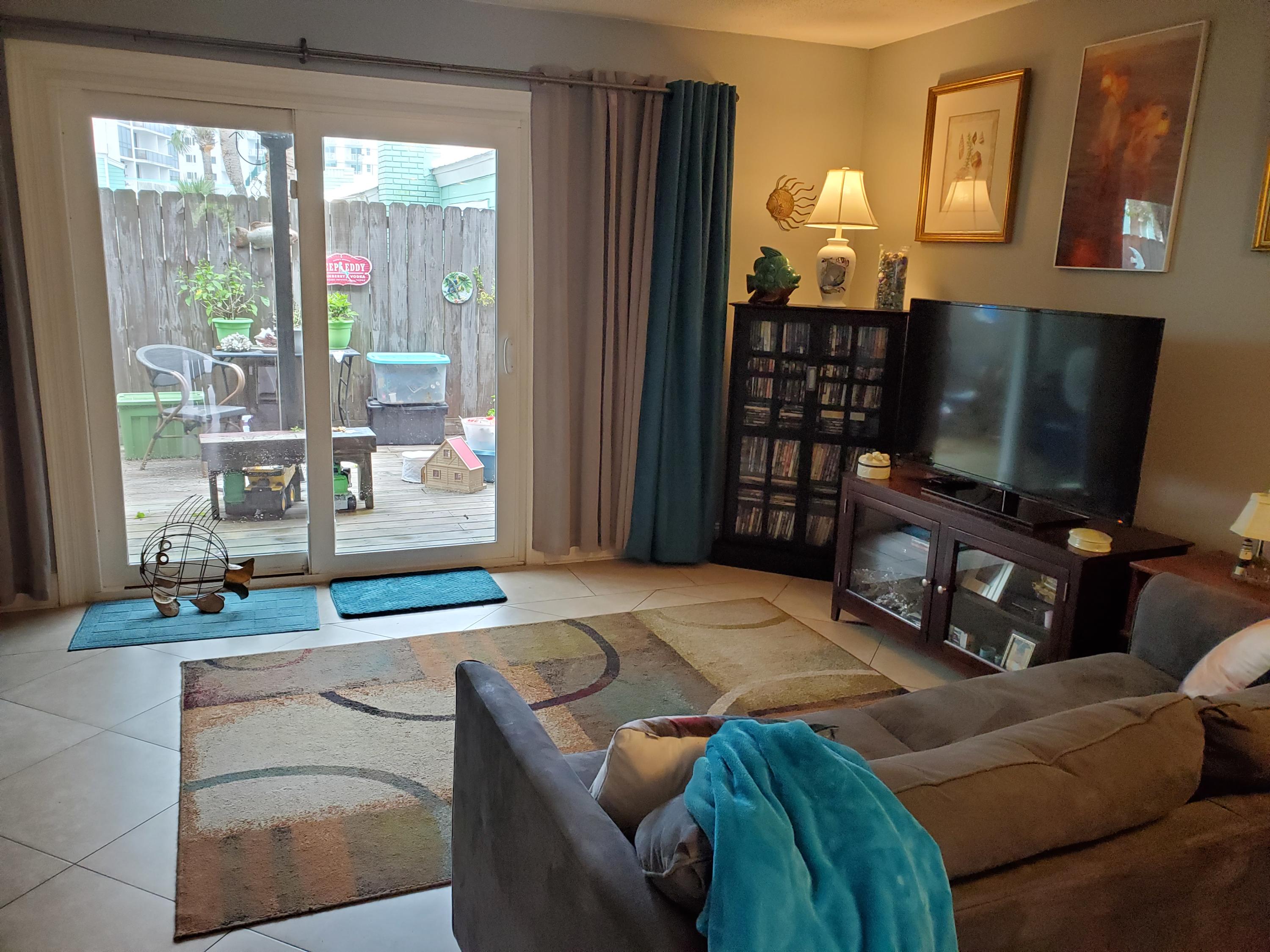 SUMMER HAVEN NORTH T/H - Residential