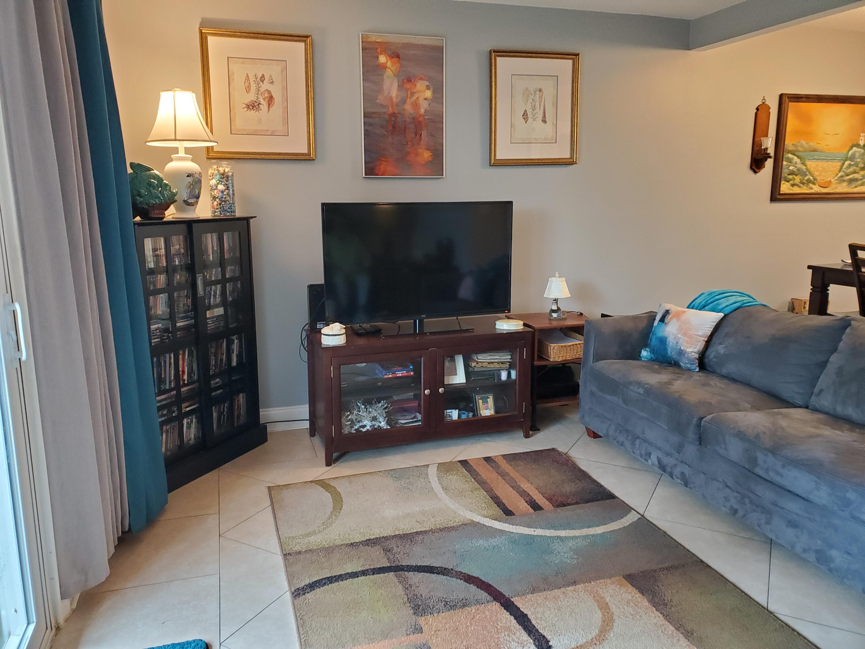 SUMMER HAVEN NORTH T/H - Residential