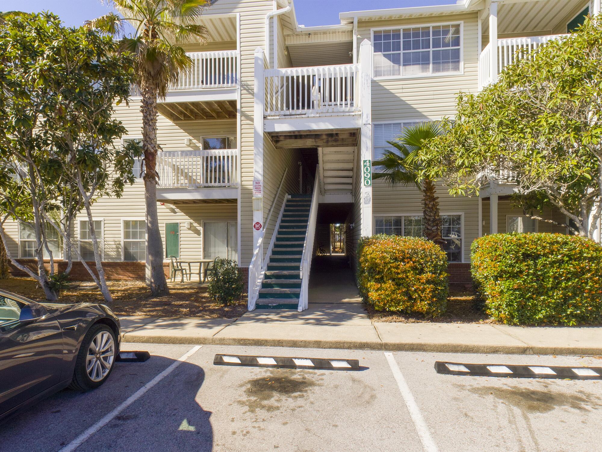 Awesome Location, within walking distance to the beach.... You can enjoy the south sea breeze on your balcony. Large end unit 2 bedroom unit on the 3rd floor so no noise from neighbor above . This unit has been upgraded with engineered hardwood floor and kept in an excellent condition. Indian Lake features on-site rental management, swimming pool, and workout facility. Cox cable is also included in the assessment fee. Enjoy the community pool, gym and playground. Nearby, find Morgan Sports Center with baseball fields, soccer, softball, basketball, walking paths, events and more. Just minutes from the beach, restaurants, entertainment and the dog park.
