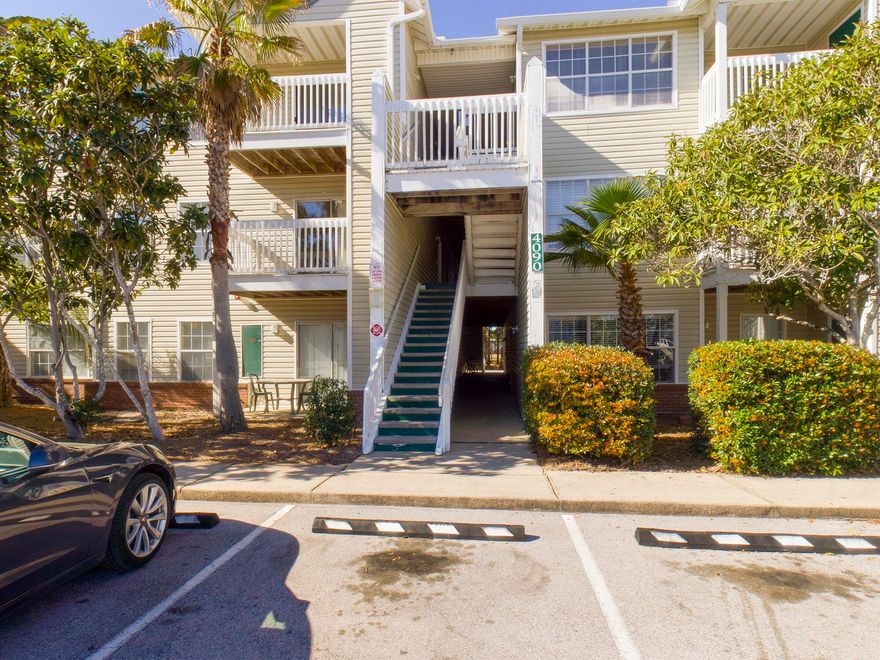 Awesome Location, within walking distance to the beach.... You can enjoy the south sea breeze on your balcony. Large end unit  2 bedroom unit on the  3rd floor so no noise from neighbor above . This unit has been upgraded with engineered hardwood floor and kept in an excellent condition. Indian Lake features on-site rental management, swimming pool, and workout facility. Cox cable is also included in the assessment fee. Enjoy the community pool, gym and playground. Nearby, find Morgan Sports Center with baseball fields, soccer, softball, basketball, walking paths, events and more. Just minutes from the beach, restaurants, entertainment and the dog park.