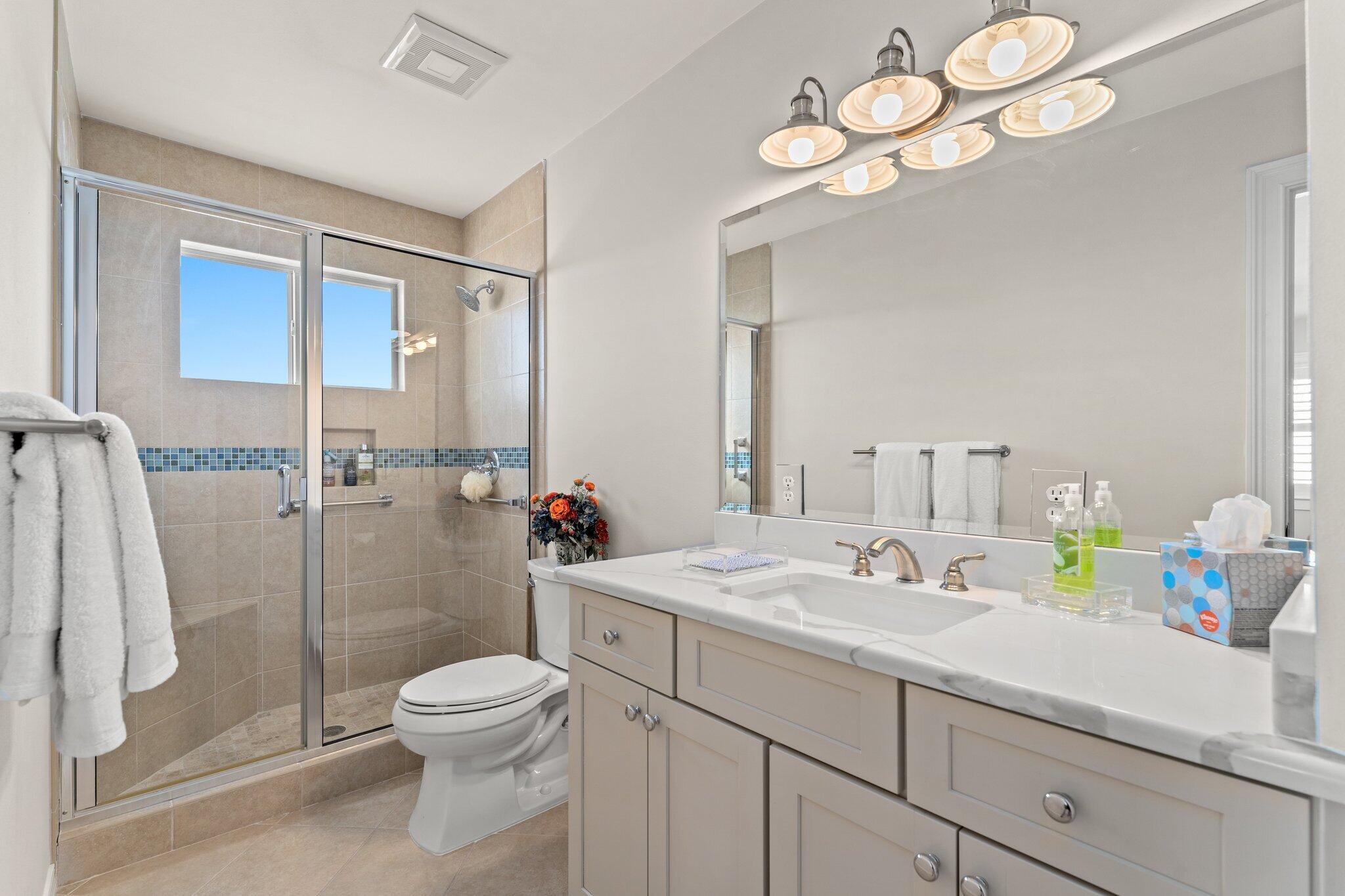 SANDSPUR CONDO - Residential