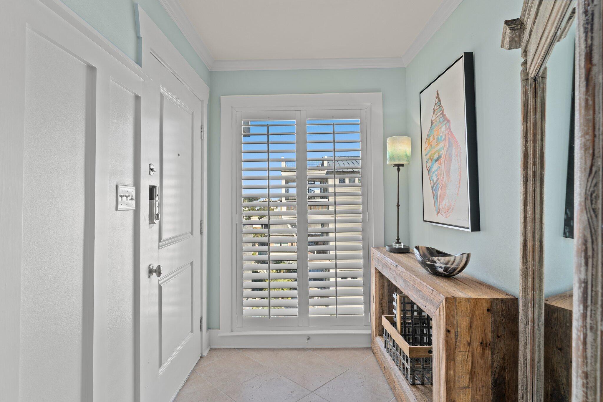 SANDSPUR CONDO - Residential