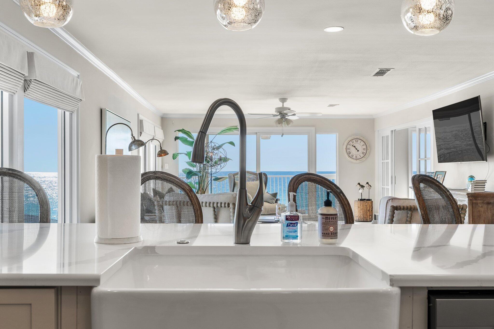 SANDSPUR CONDO - Residential