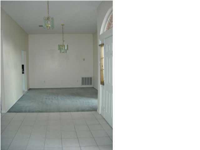 CHEROKEE BEND S/D PH 2 - Residential Lease