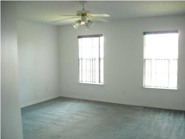 CHEROKEE BEND S/D PH 2 - Residential Lease