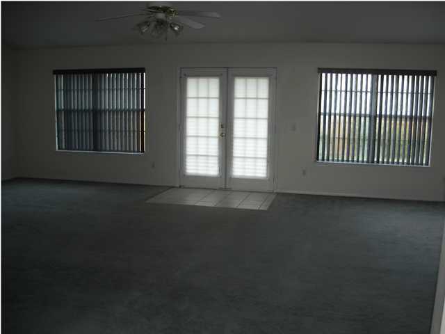 CHEROKEE BEND S/D PH 2 - Residential Lease