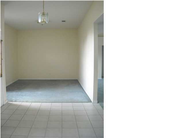 CHEROKEE BEND S/D PH 2 - Residential Lease