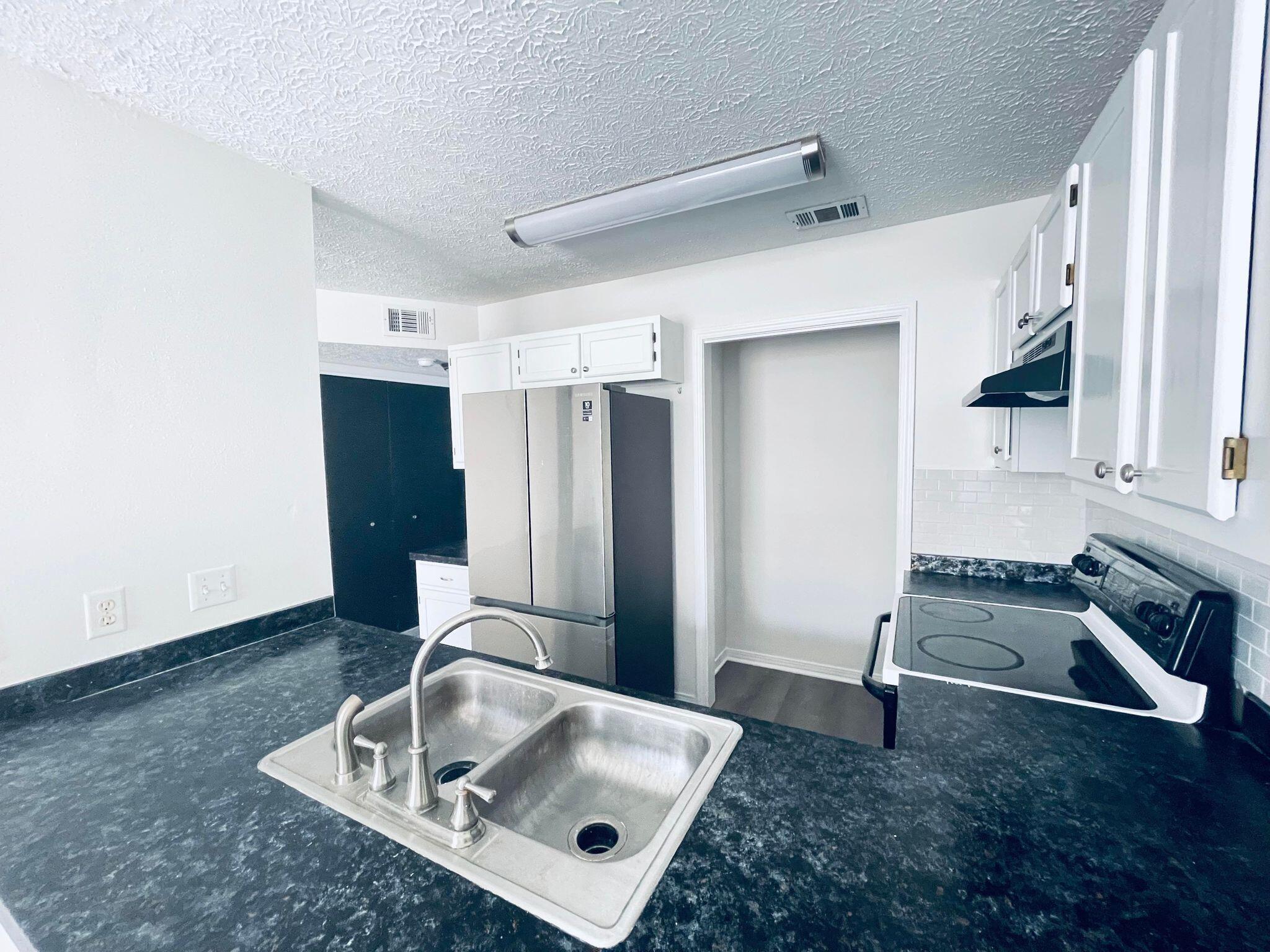 FOREST OAKS PH 3 - Residential Lease