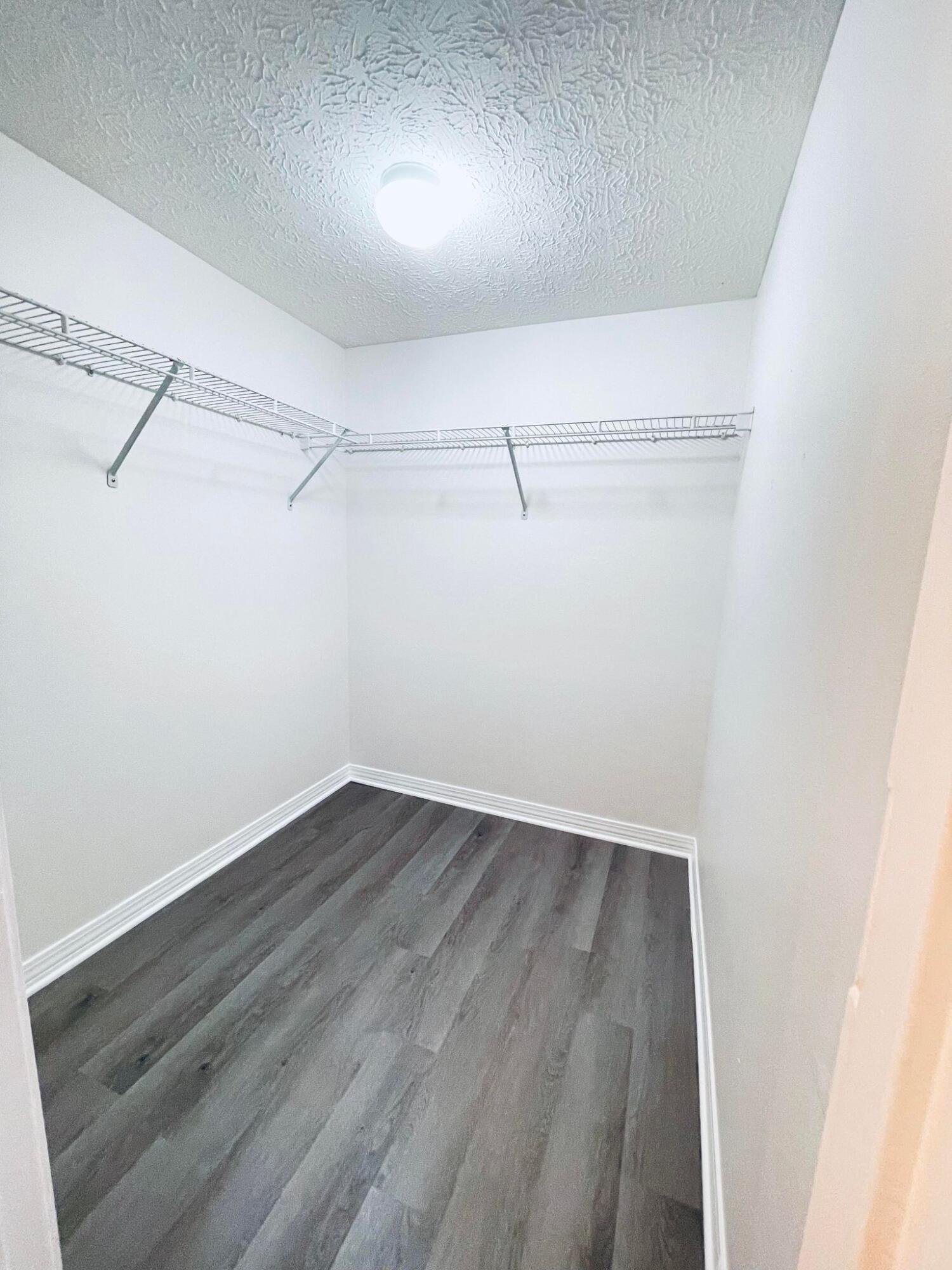 FOREST OAKS PH 3 - Residential Lease