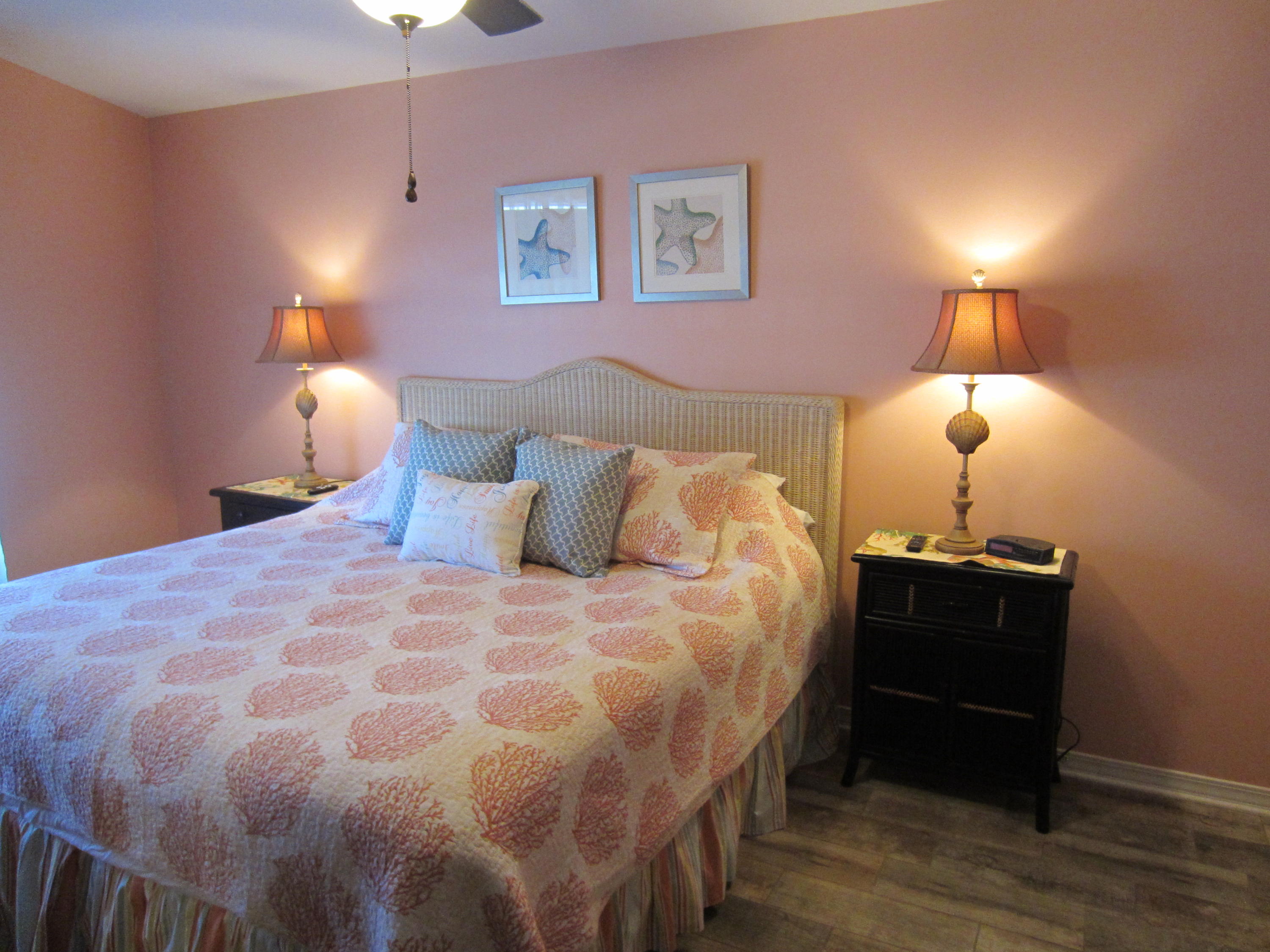 MARAVILLA CONDO 1 - Residential