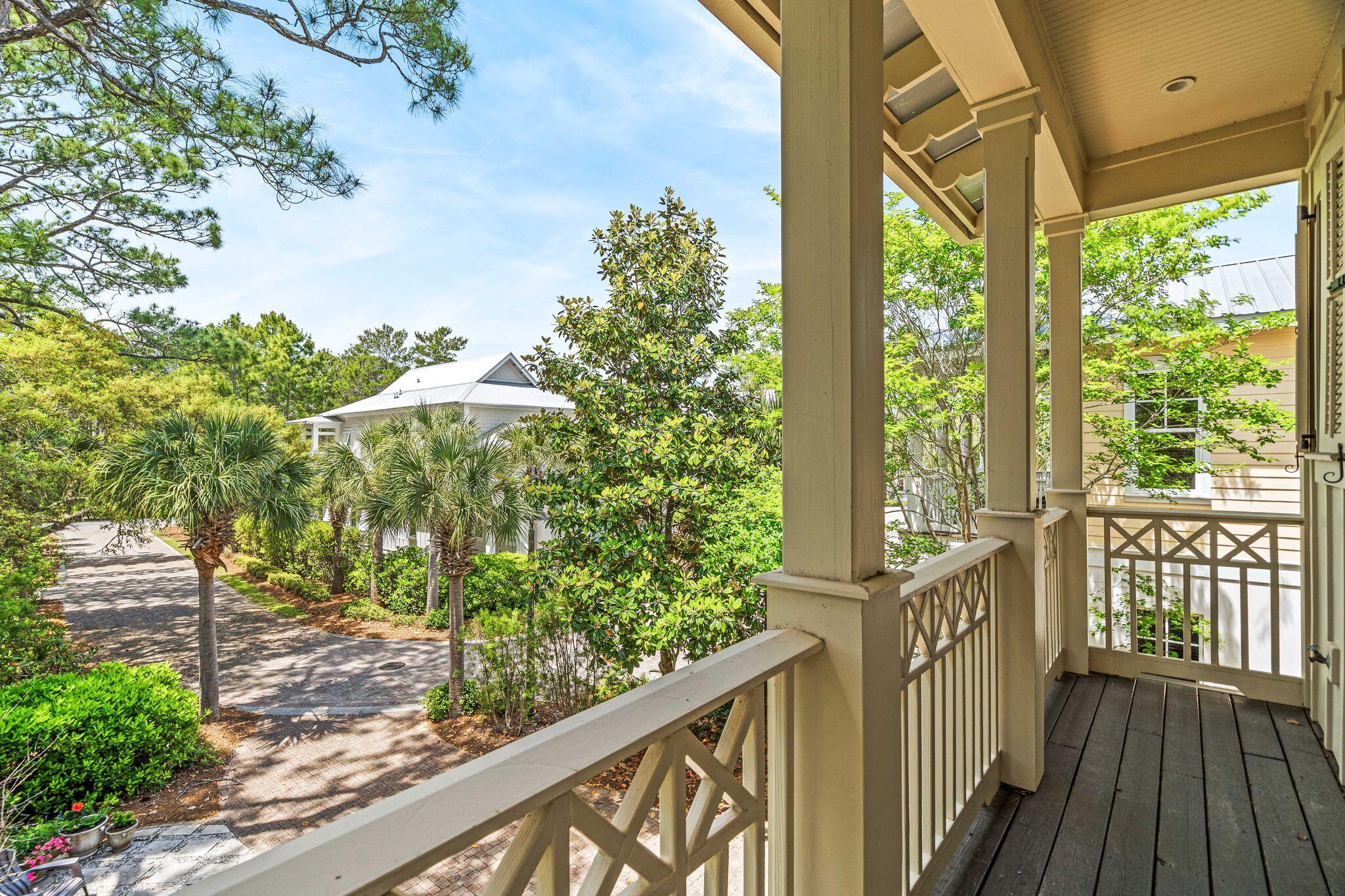 COTTAGES AT EASTERN LAKE - Residential
