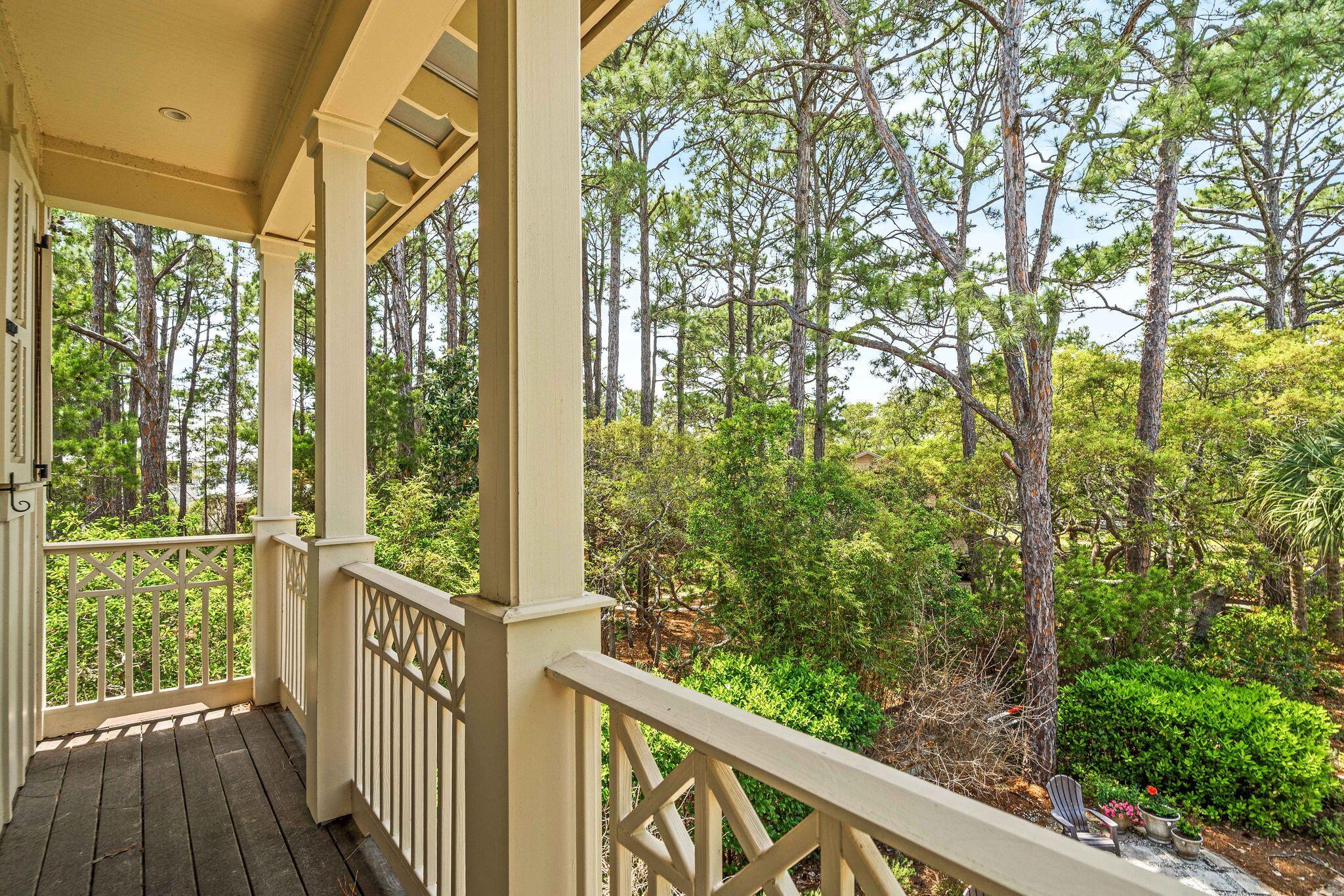 COTTAGES AT EASTERN LAKE - Residential