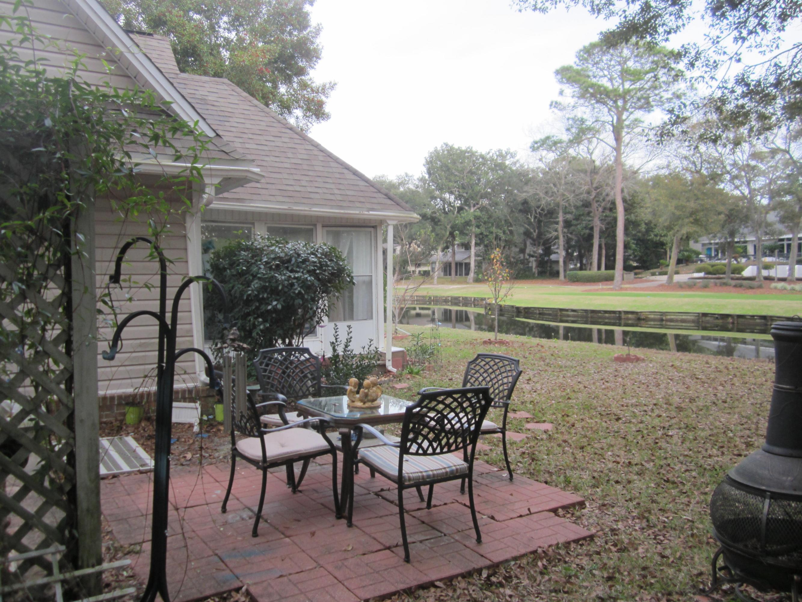 FAIRWAY LAKES - Residential