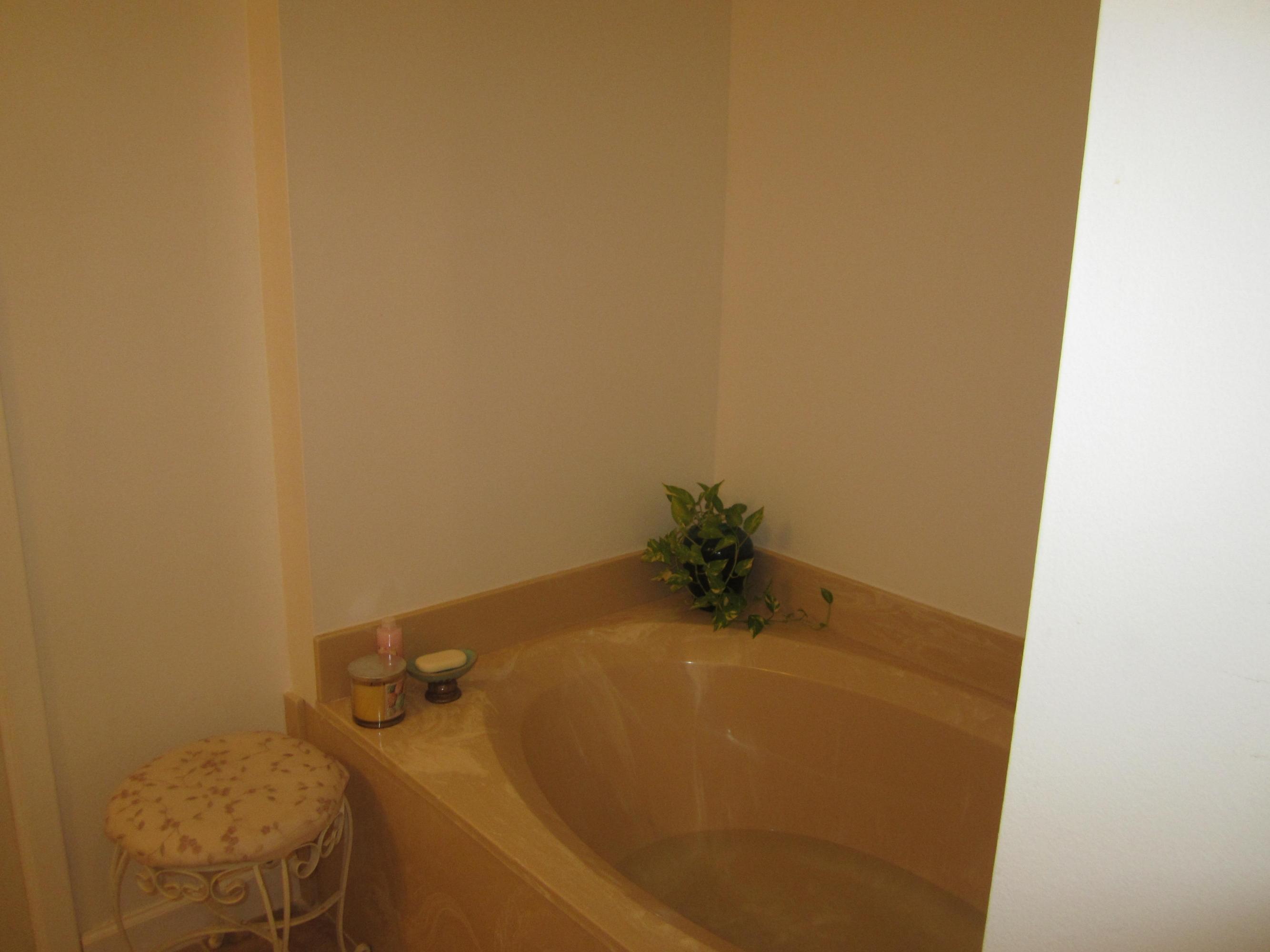 FAIRWAY LAKES - Residential