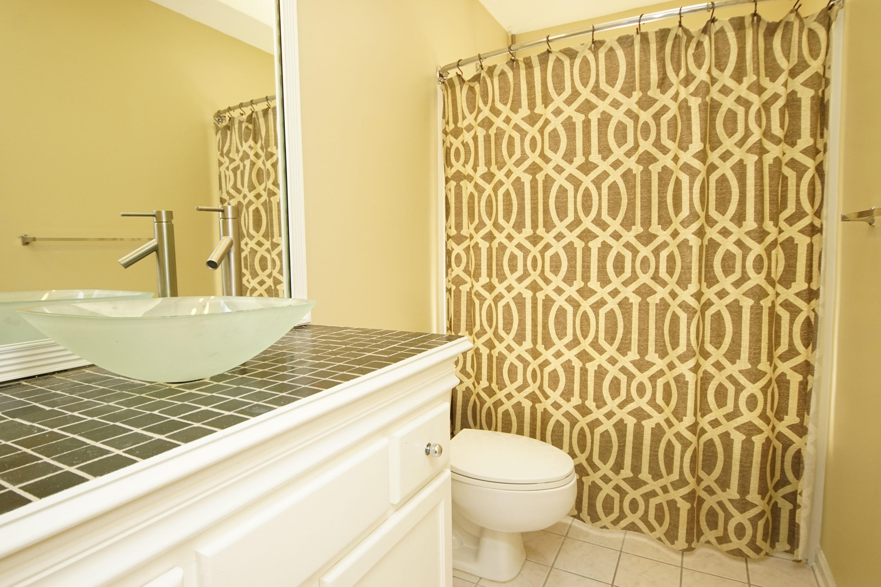 PRITCHARD POINT - Residential