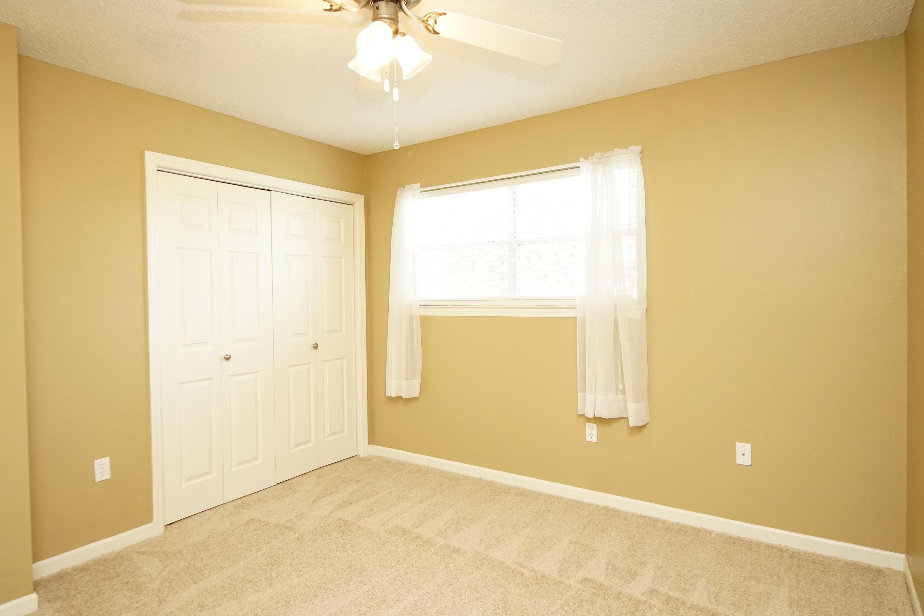 PRITCHARD POINT - Residential