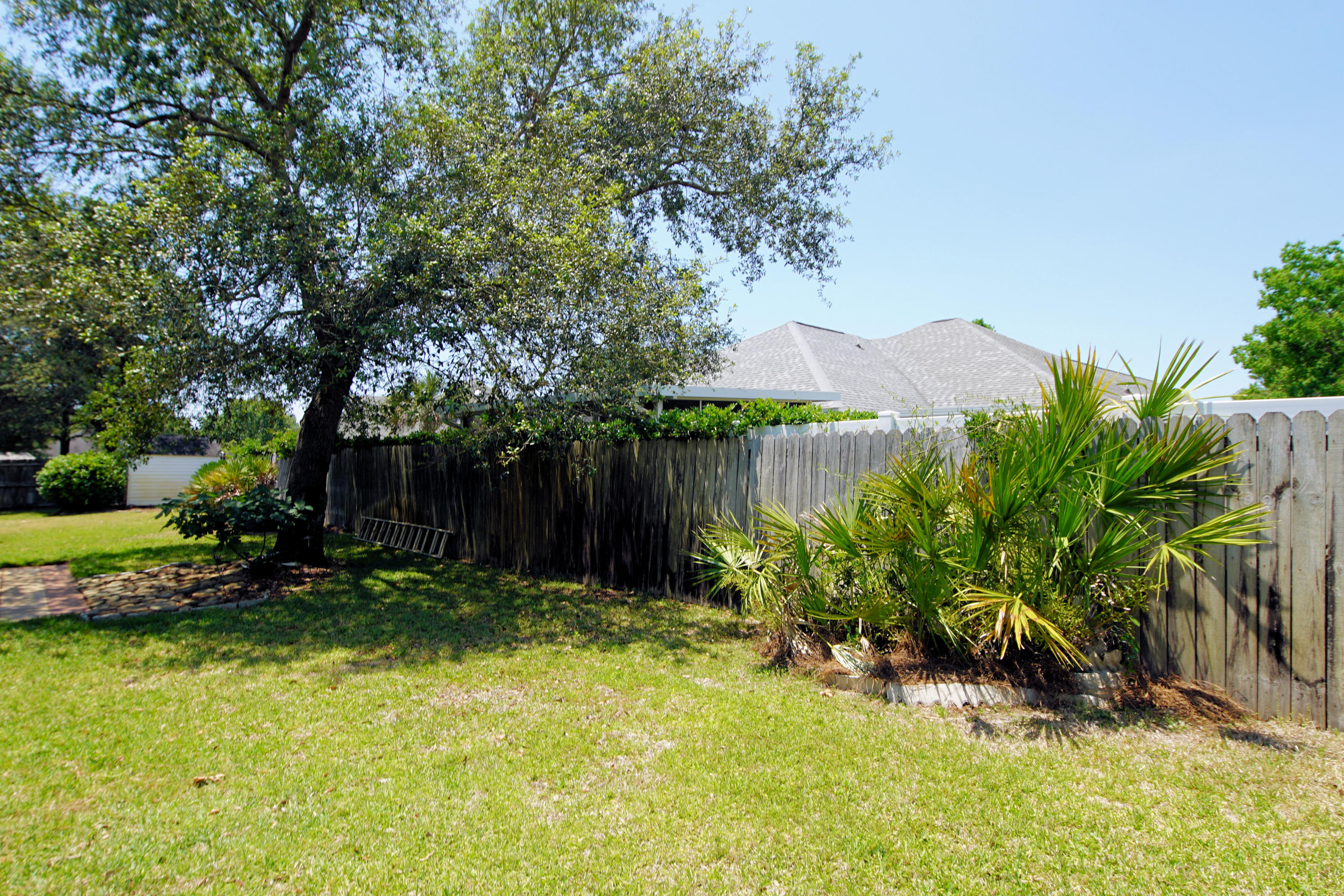 PRITCHARD POINT - Residential