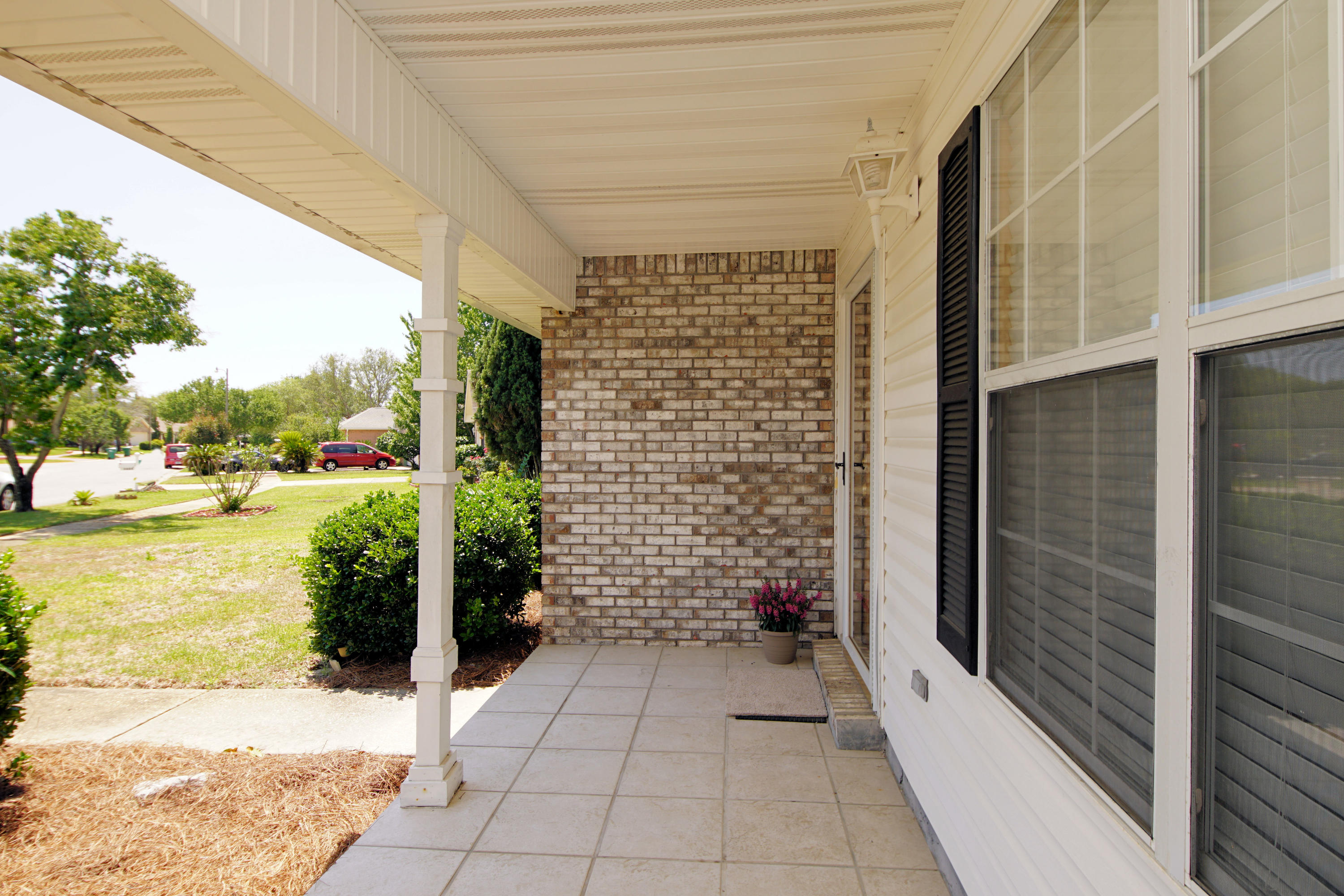 PRITCHARD POINT - Residential